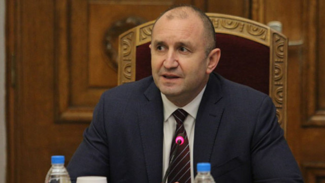 Радев ще направи обръщение към народа